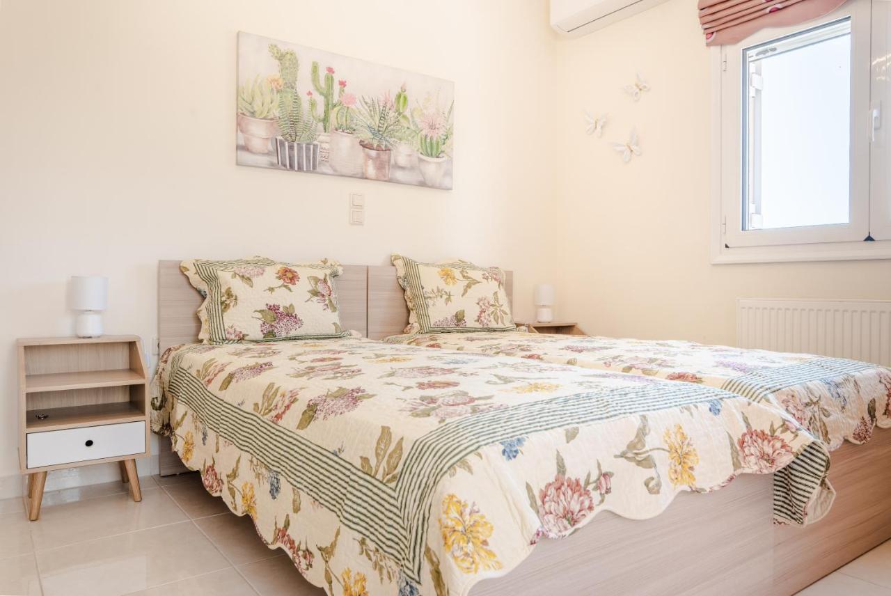 Villa Paris With Rooftop & Jacuzzi Kato Valsamoneron Exterior photo