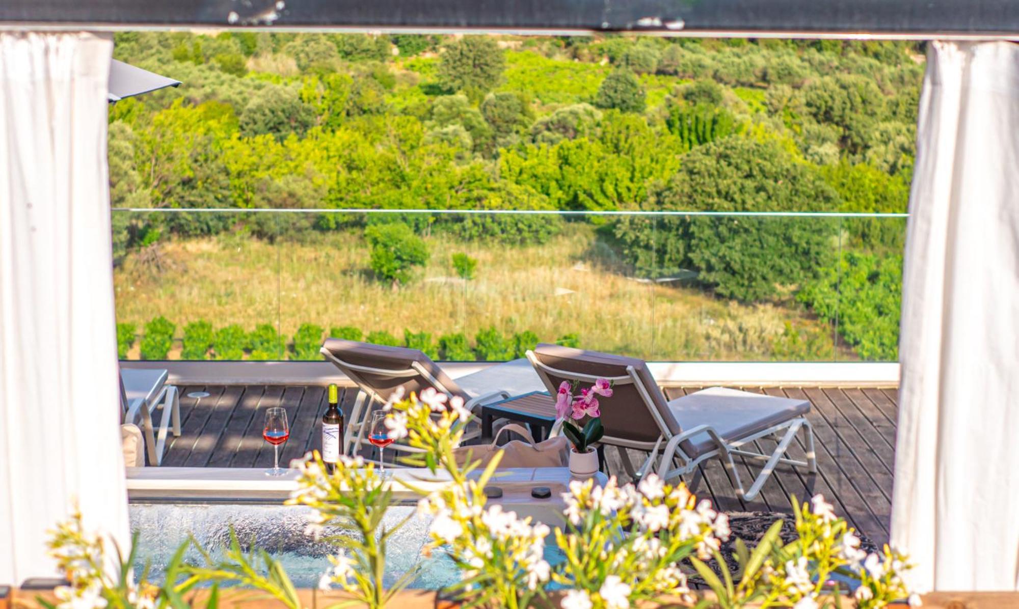 Villa Paris With Rooftop & Jacuzzi Kato Valsamoneron Exterior photo